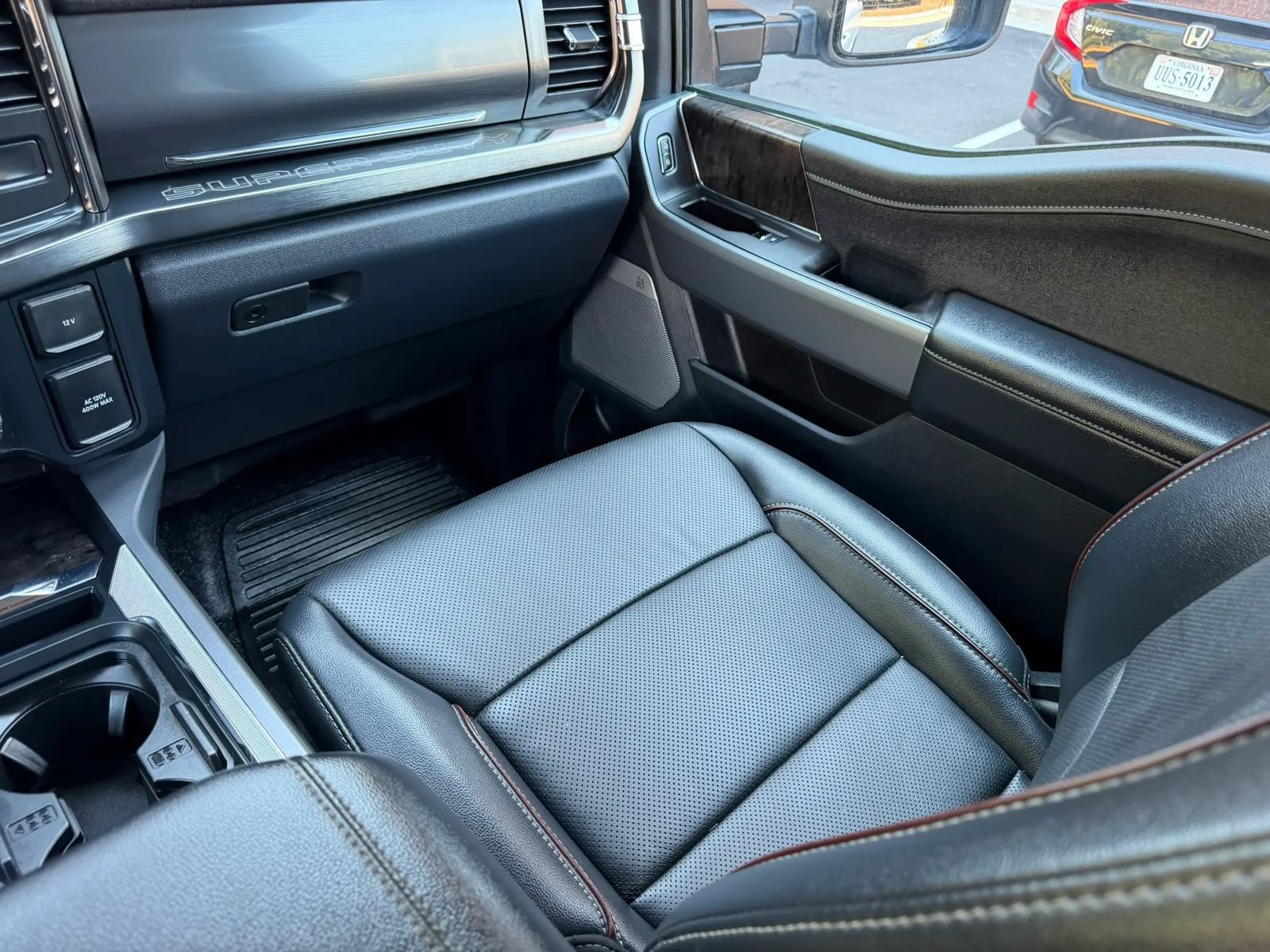 Used 2024 Ford F250 Lariat AWD/4WD image 23