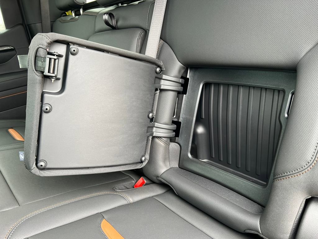 New 2026 GMC Sierra 1500 AT4 w/ AT4 Premium Package image 7