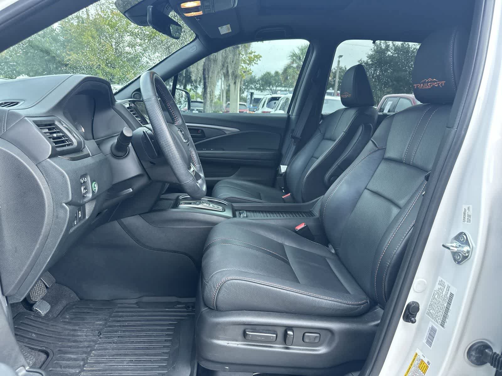Used 2023 Honda Passport TrailSport image 13