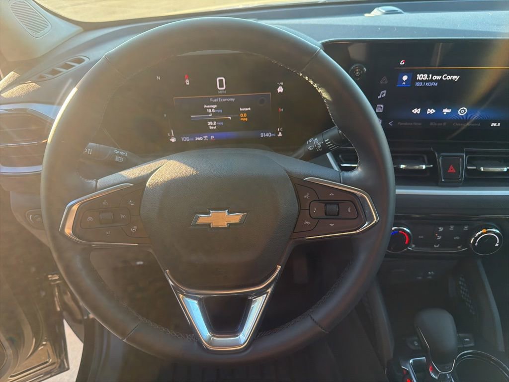 Used 2024 Chevrolet TrailBlazer LT w/ LT Cold Weather Package AWD/4WD image 9