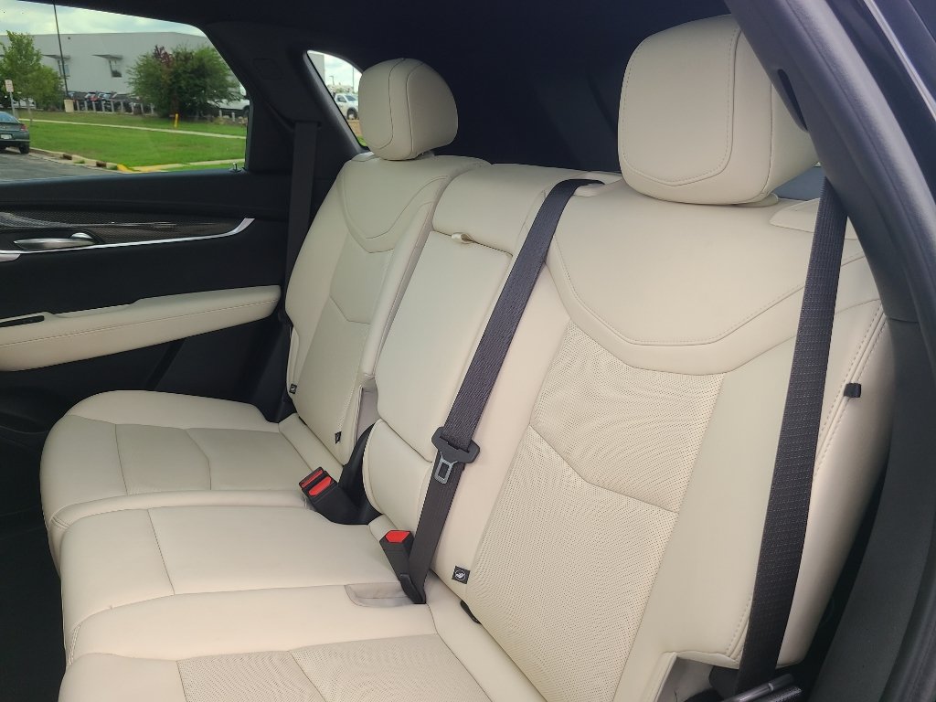 Used 2023 Cadillac XT5 Sportv w/ Technology Package AWD/4WD image 37