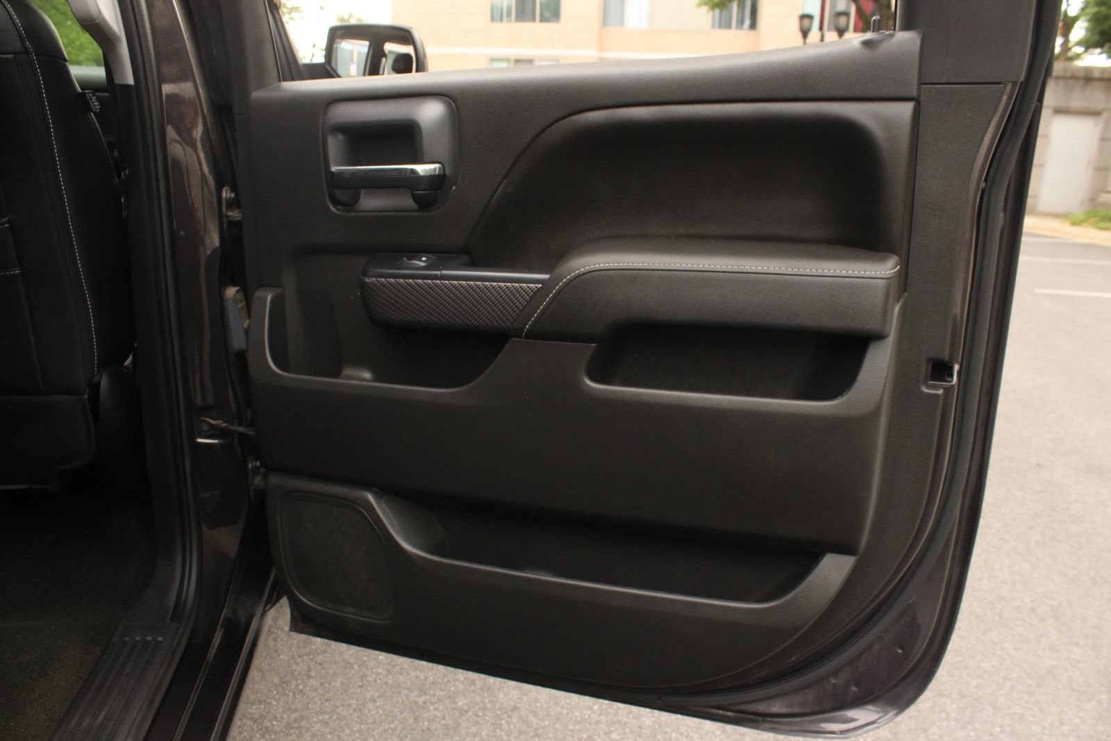 Used 2016 GMC Sierra 1500 SLE w/ SLE Value Package AWD/4WD image 24