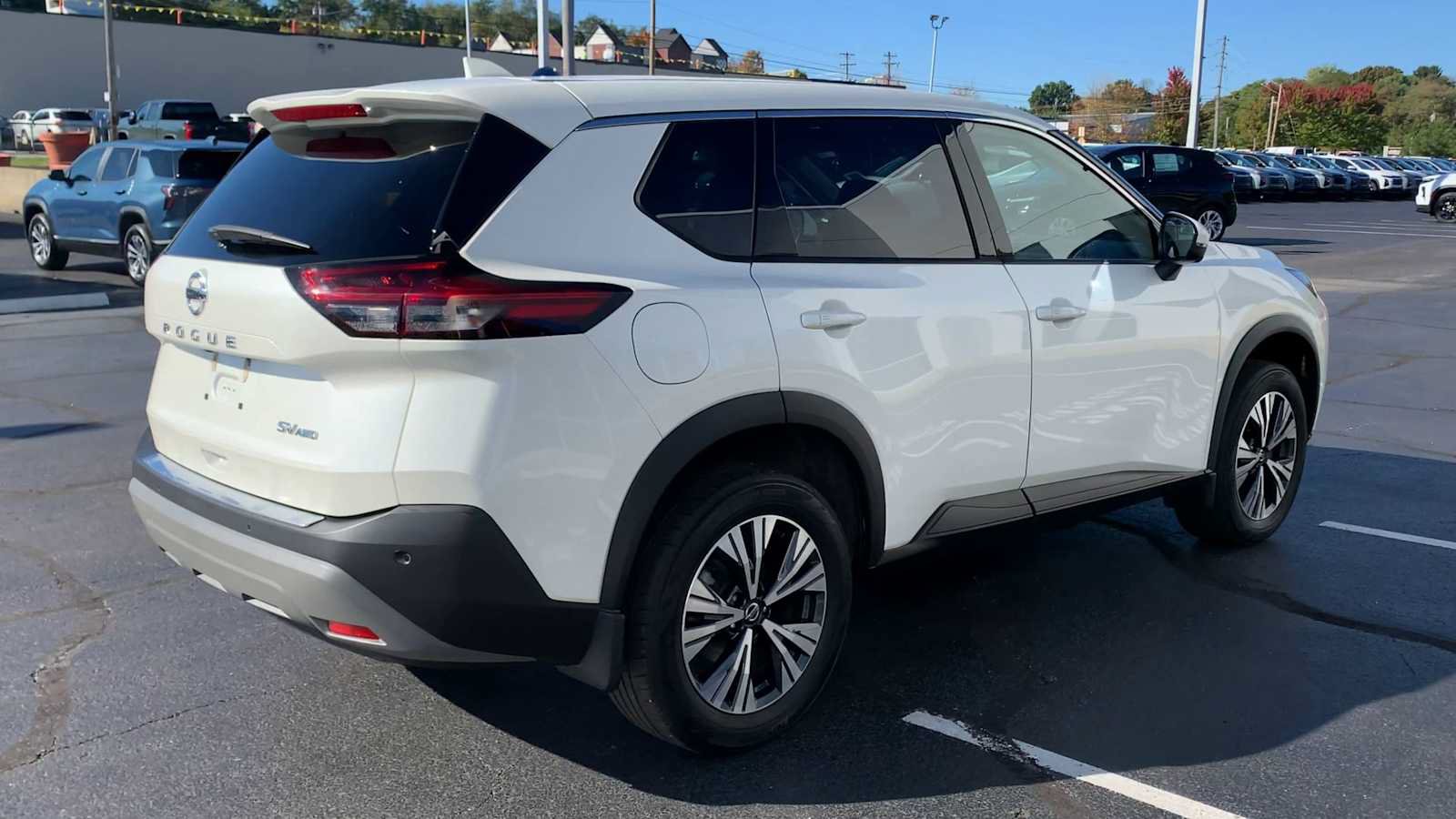 Used 2021 Nissan Rogue SV AWD/4WD image 8