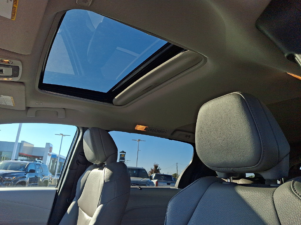 Certified 2026 Toyota Sienna XLE FWD image 21