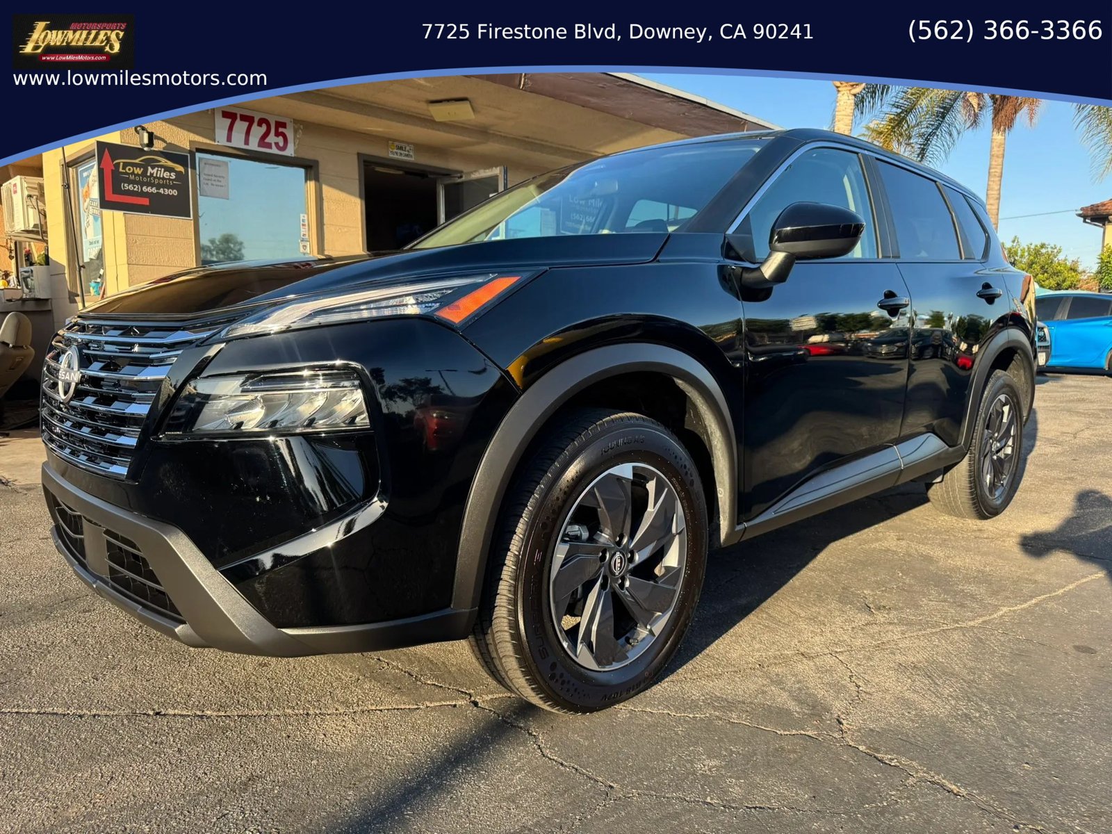 Used 2025 Nissan Rogue SV