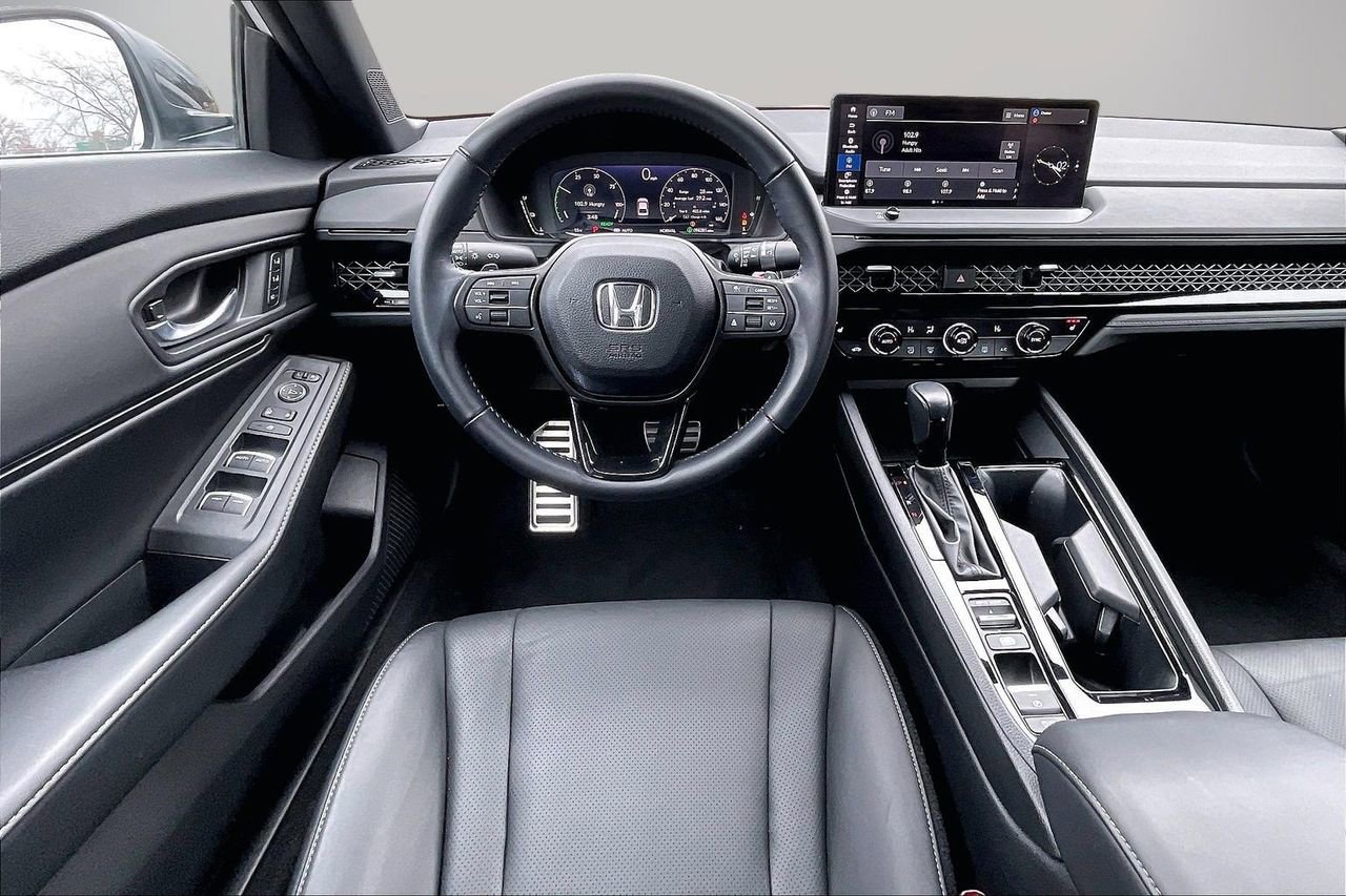 Used 2023 Honda Accord Sport image 12