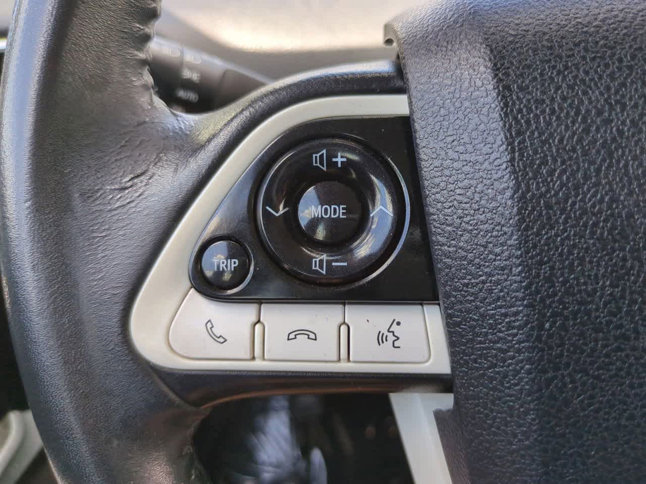 Used 2018 Toyota Prius Prime Premium FWD image 24