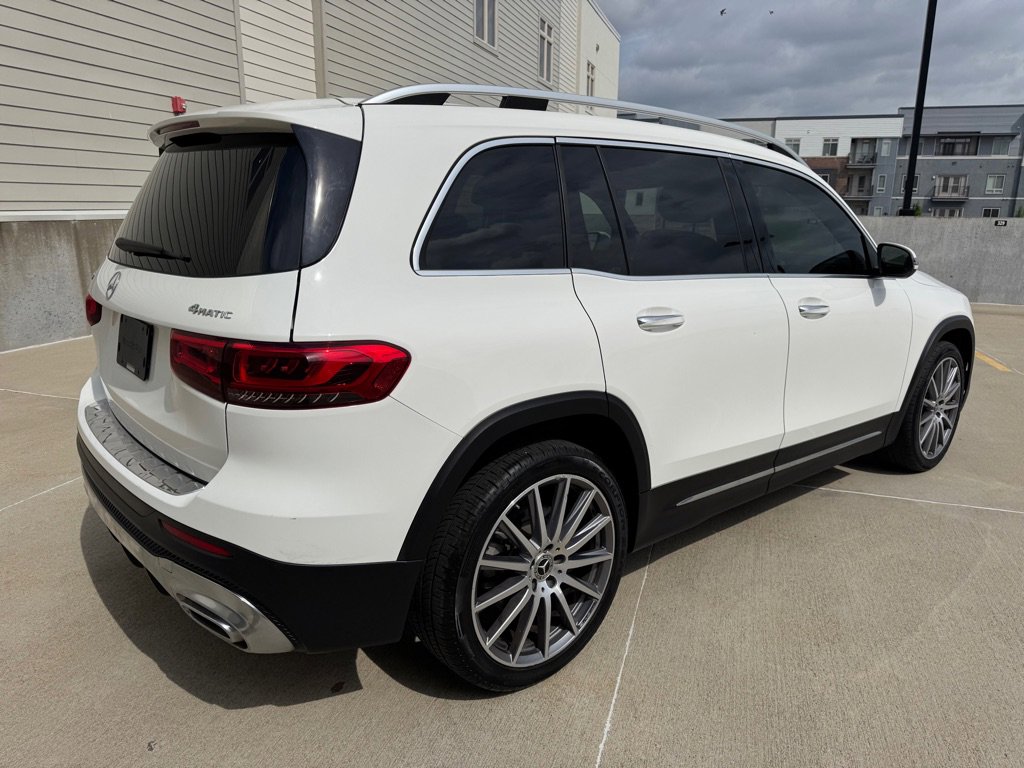 Used 2021 Mercedes-Benz GLB 250 4MATIC image 3