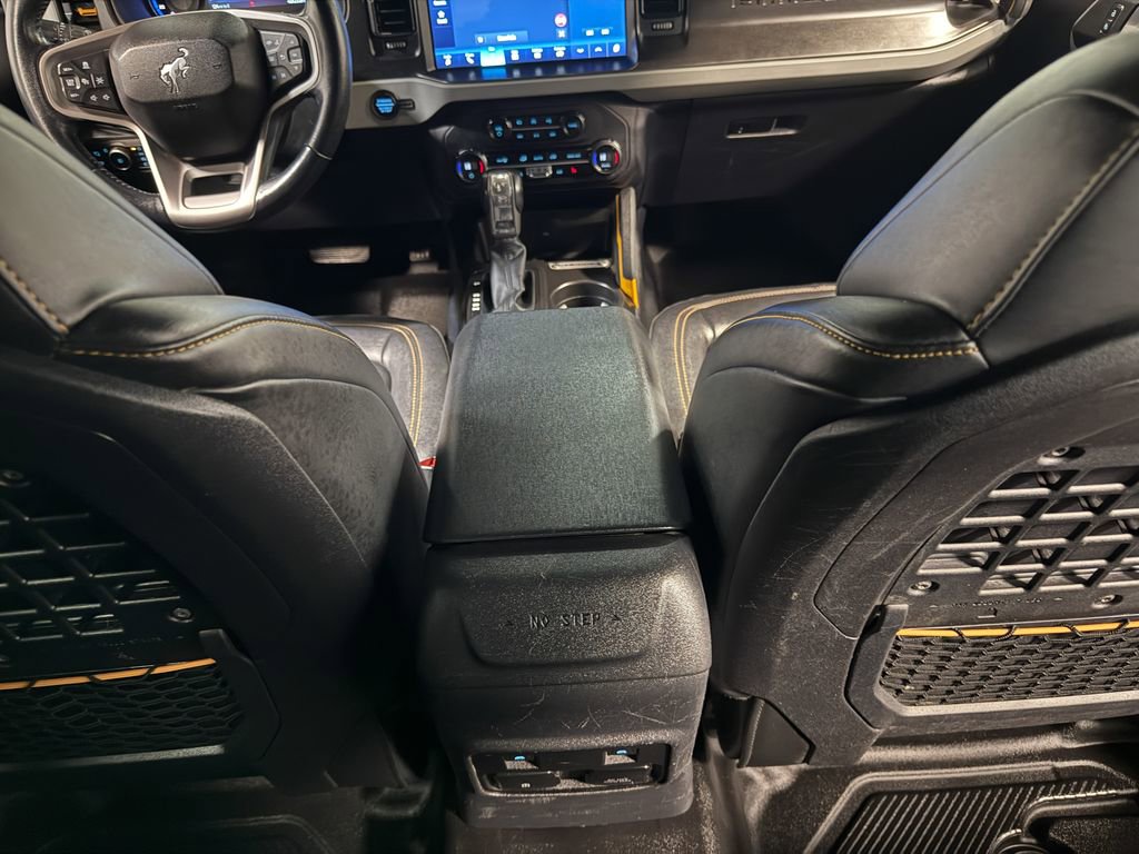 Used 2023 Ford Bronco Badlands image 70