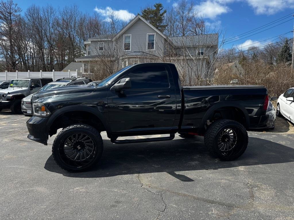 Used 2017 RAM 1500 Express w/ Black Ram 1500 Express Group AWD/4WD image 3