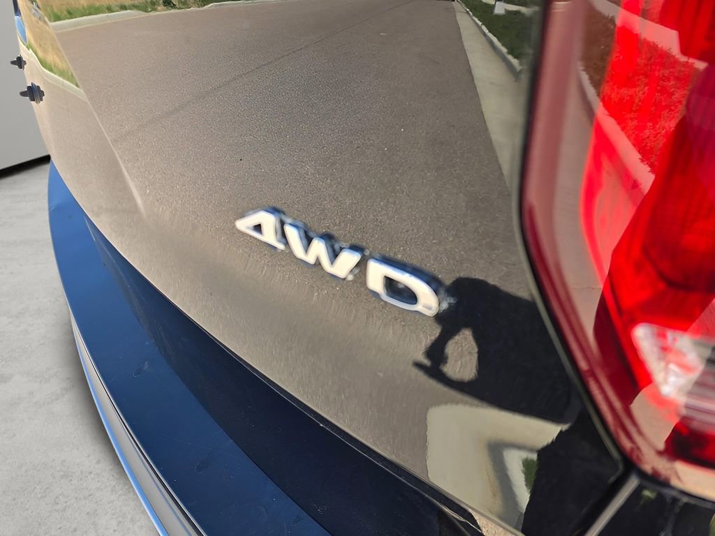 Used 2016 Ford Explorer Limited image 29