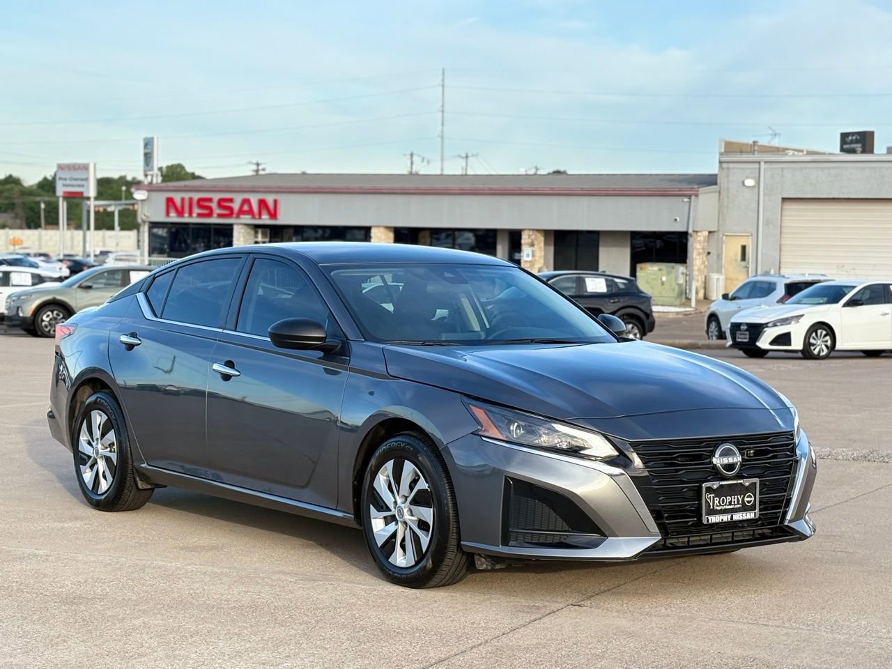 Used 2025 Nissan Altima 2.5 S image 5