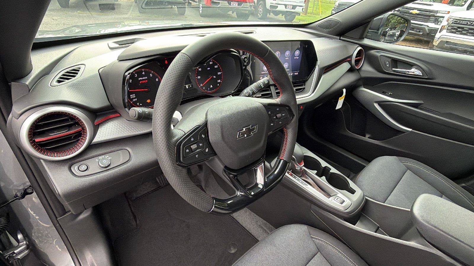 New 2026 Chevrolet Trax RS w/ Sunroof Package FWD image 20