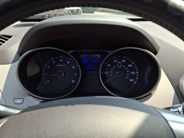 Used 2011 Hyundai Tucson Limited w/ Premium Pkg 3 AWD/4WD image 27