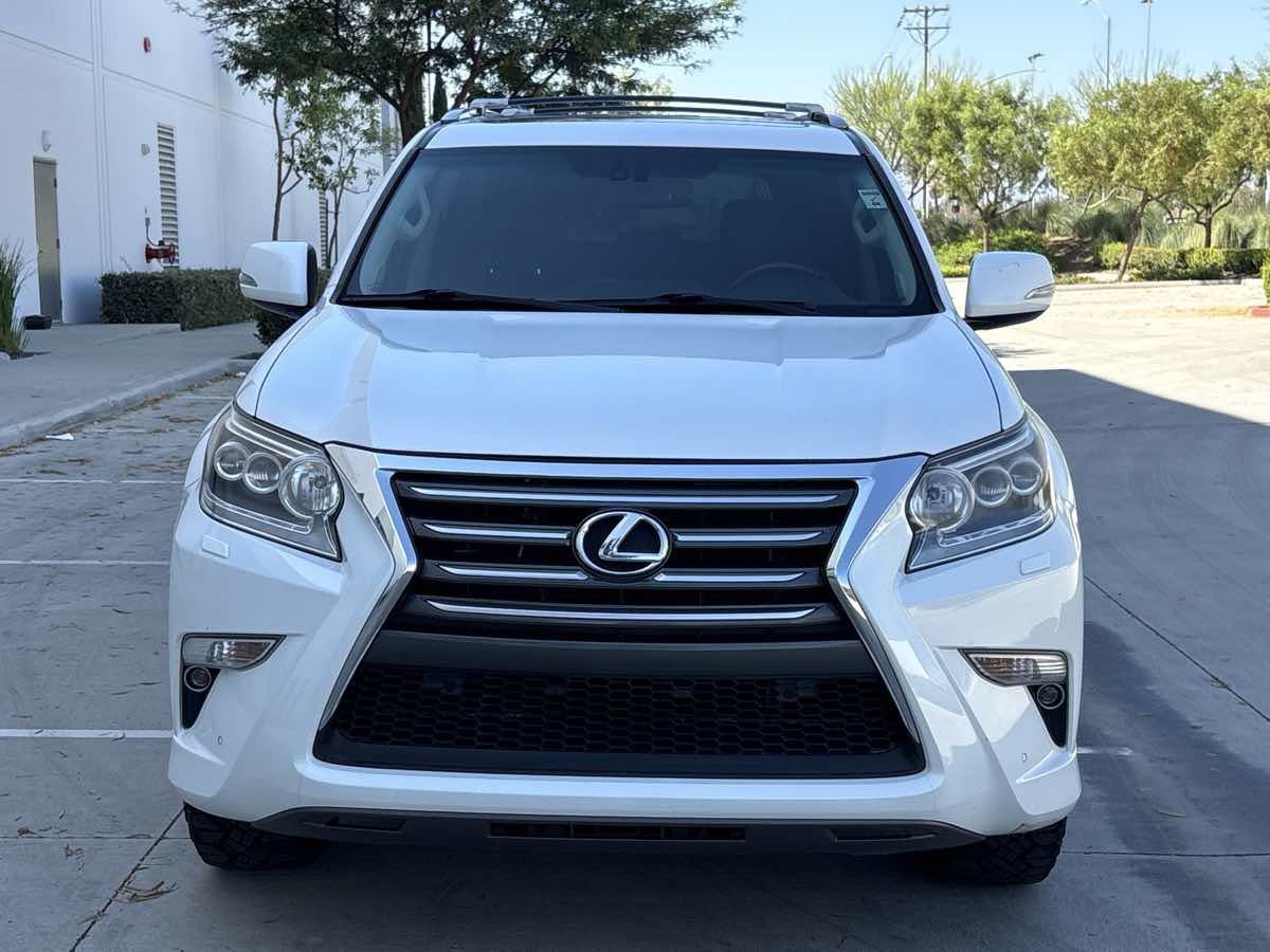 Used 2015 Lexus GX 460 Luxury w/ Preferred Accessory Package AWD/4WD image 6