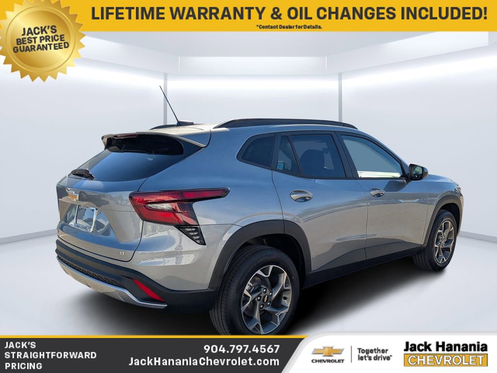 New 2026 Chevrolet Trax LT w/ Driver Confidence Package FWD image 3