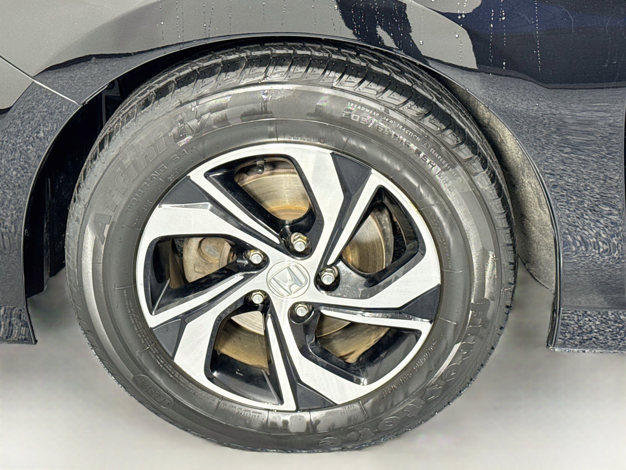 Certified 2017 Honda Accord LX image 28