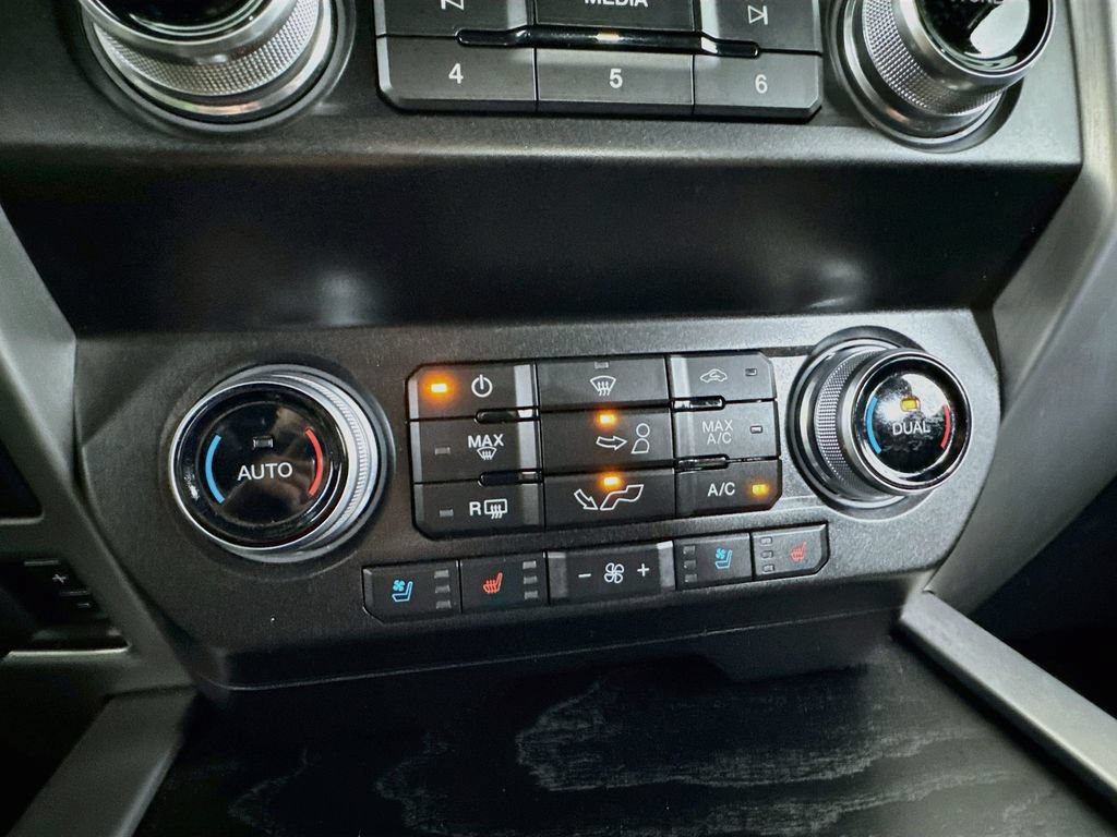 Used 2020 Ford F150 Platinum w/ Equipment Group 701A Luxury AWD/4WD image 36