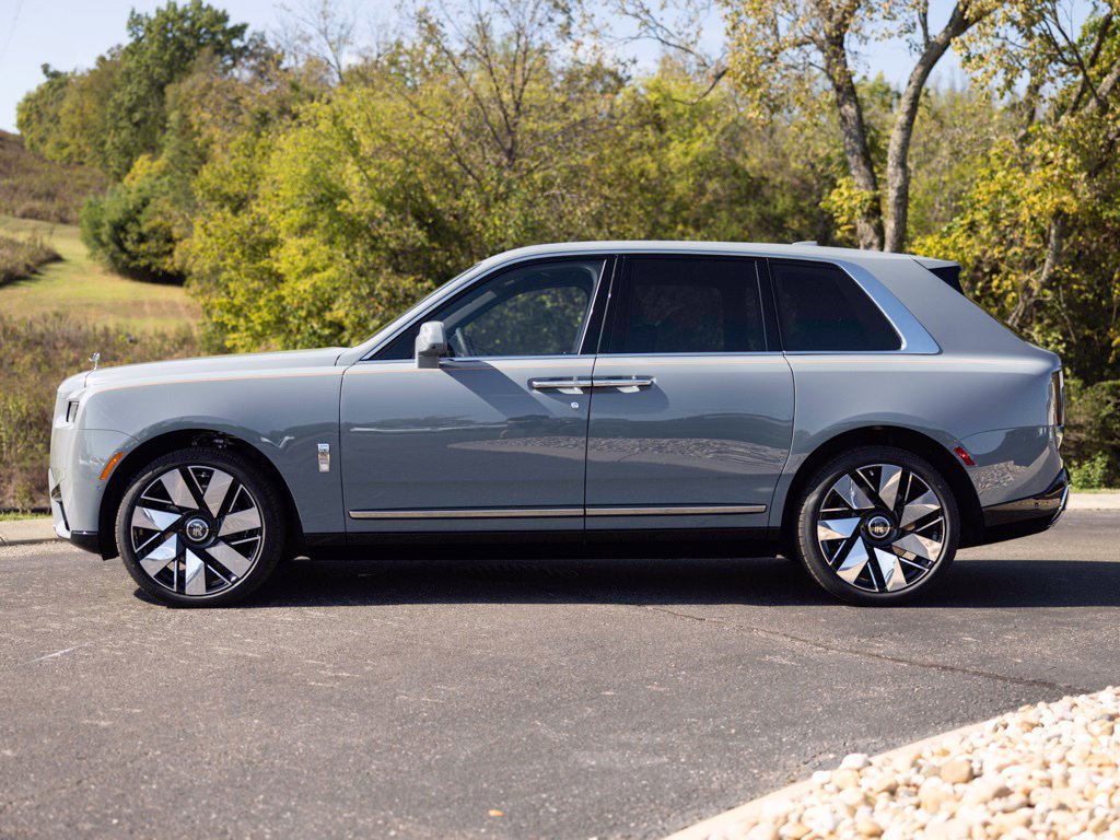 New 2027 Rolls-Royce Cullinan AWD/4WD image 5