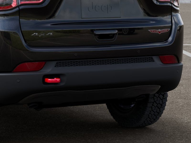 New 2026 Jeep Compass Trailhawk w/ Sun, Sound & Navigation Group AWD/4WD image 14