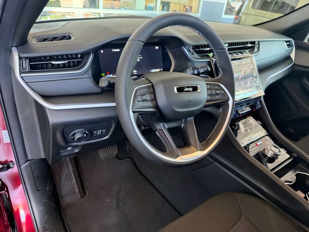New 2026 Jeep Grand Cherokee Laredo X RWD image 13