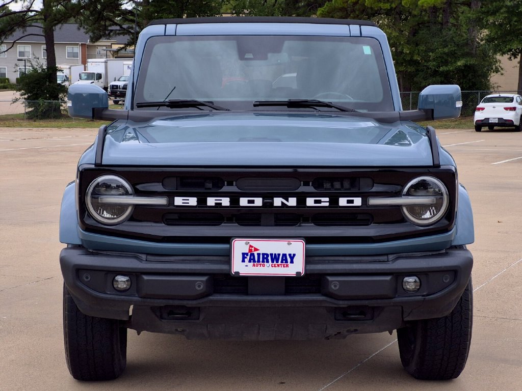 Used 2021 Ford Bronco Outer Banks AWD/4WD image 2