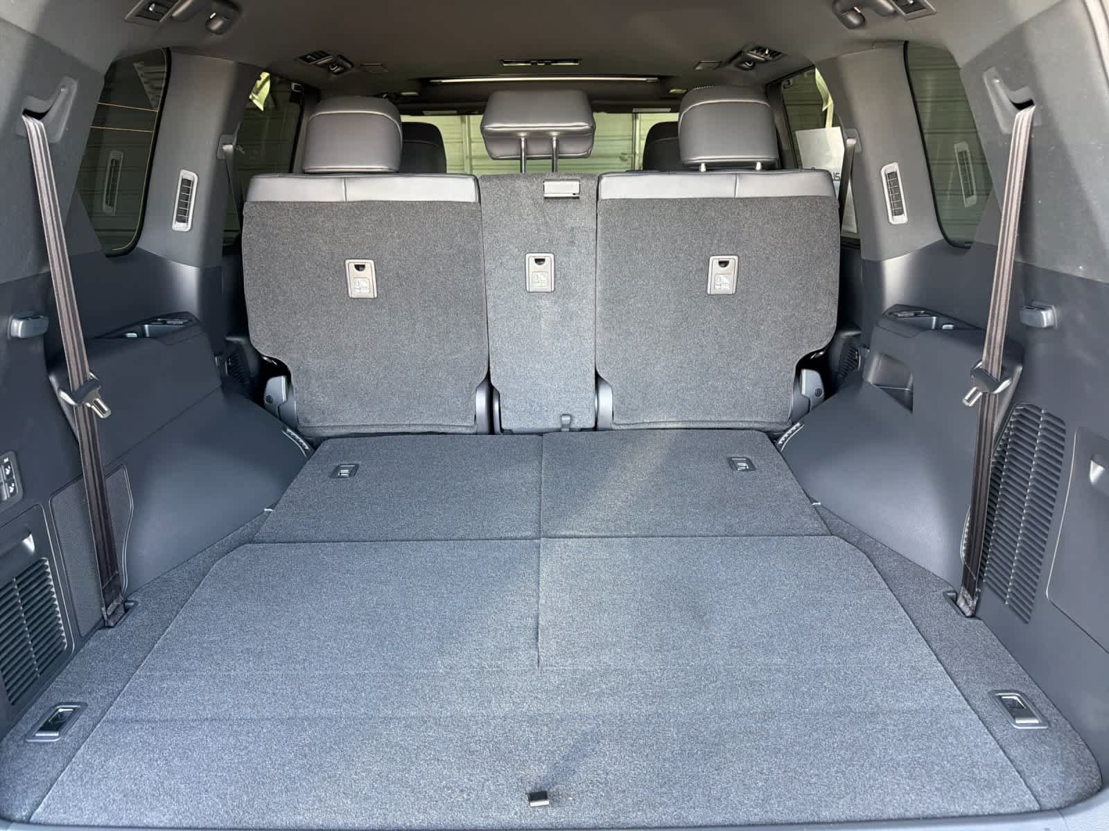 New 2026 Lexus LX 600 4WD w/ Luxury Package image 16