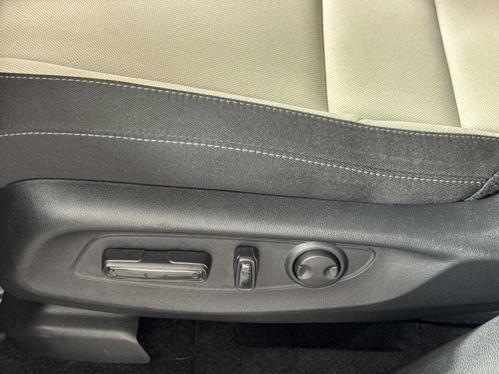 Used 2024 Honda CR-V EX image 14