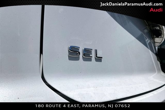 Used 2024 Volkswagen Atlas Cross Sport SEL Premium R-Line AWD/4WD image 23