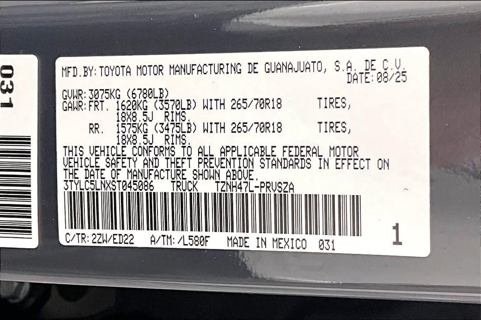 Used 2025 Toyota Tacoma TRD Pro AWD/4WD image 35