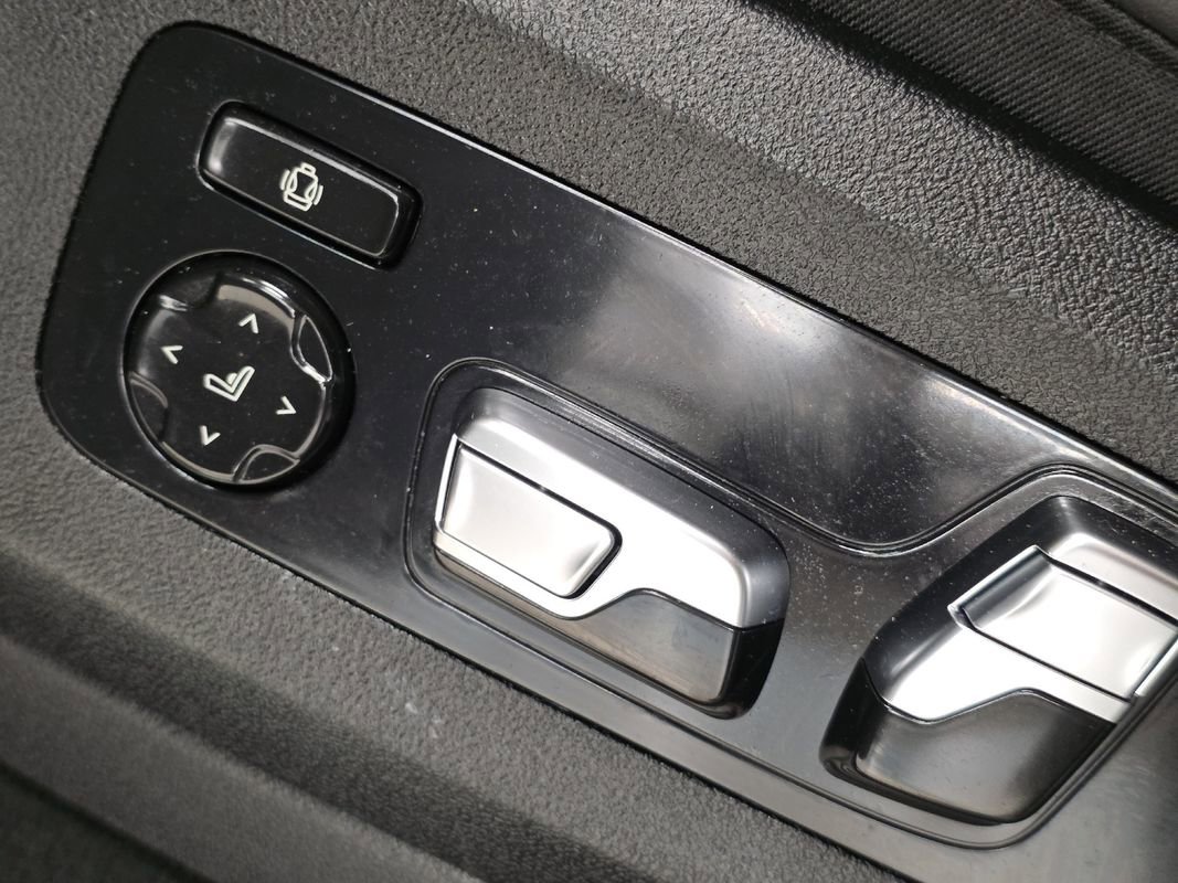 Used 2022 BMW X5 M50i w/ Executive Package AWD/4WD image 27