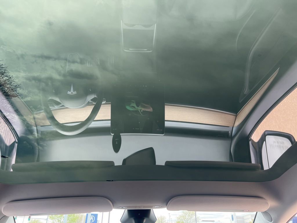 Used 2023 Tesla Model Y Performance AWD/4WD image 23