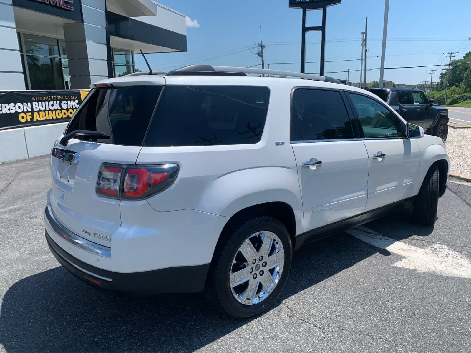 Used 2017 GMC Acadia Limited SLT AWD/4WD image 8