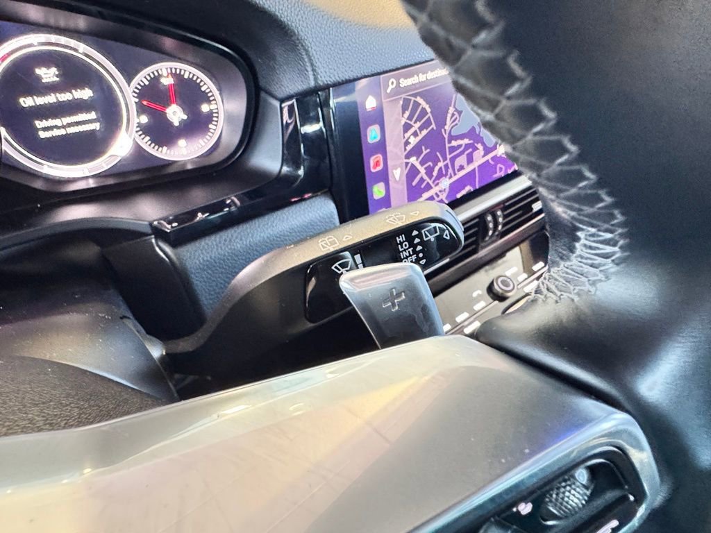 Used 2023 Porsche Cayenne Platinum Edition image 42