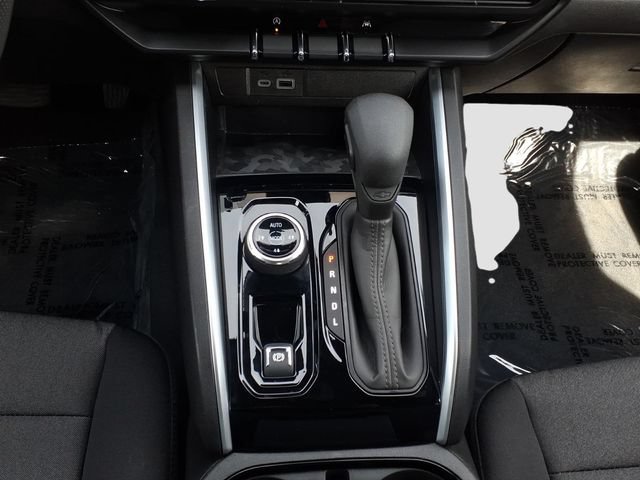 Used 2024 Chevrolet Colorado Trail Boss w/ Advanced Trailering Package AWD/4WD image 15