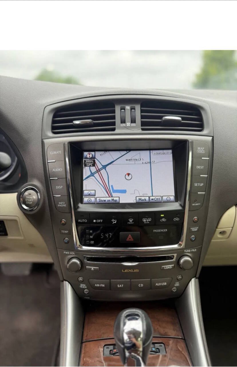 Used 2012 Lexus IS 250 w/ Premium Pkg Value Edition RWD image 9