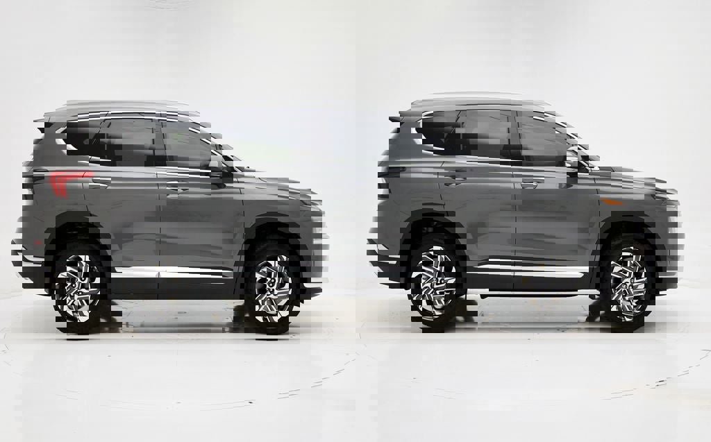 Used 2022 Hyundai Santa Fe SEL w/ Convenience + Premium Package image 3