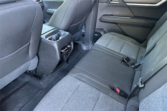 Used 2025 GMC Acadia Elevation image 12