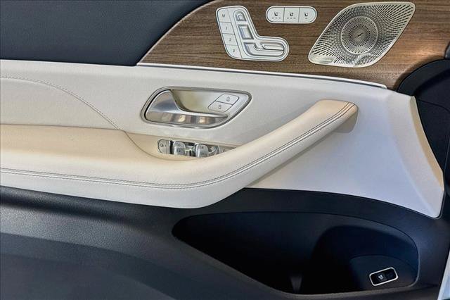 New 2026 Mercedes-Benz GLE 450 4MATIC image 16