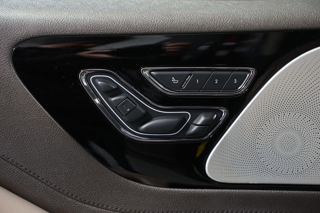 Used 2022 Lincoln Aviator Grand Touring w/ Equipment Group 301A image 38