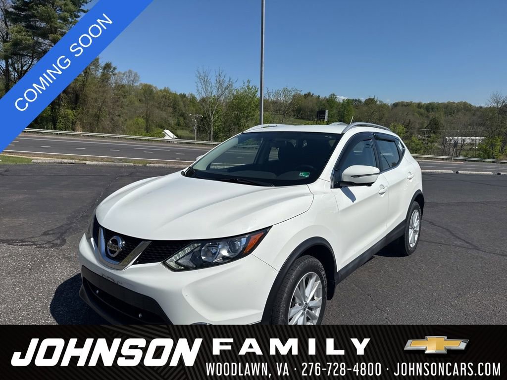 Used 2017 Nissan Rogue Sport SV w/ SV Premium Package AWD/4WD image 3