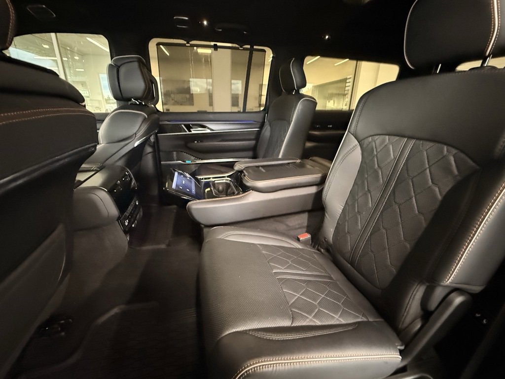 Used 2024 Jeep Grand Wagoneer Series III w/ Quick Order Packagew 28T image 23