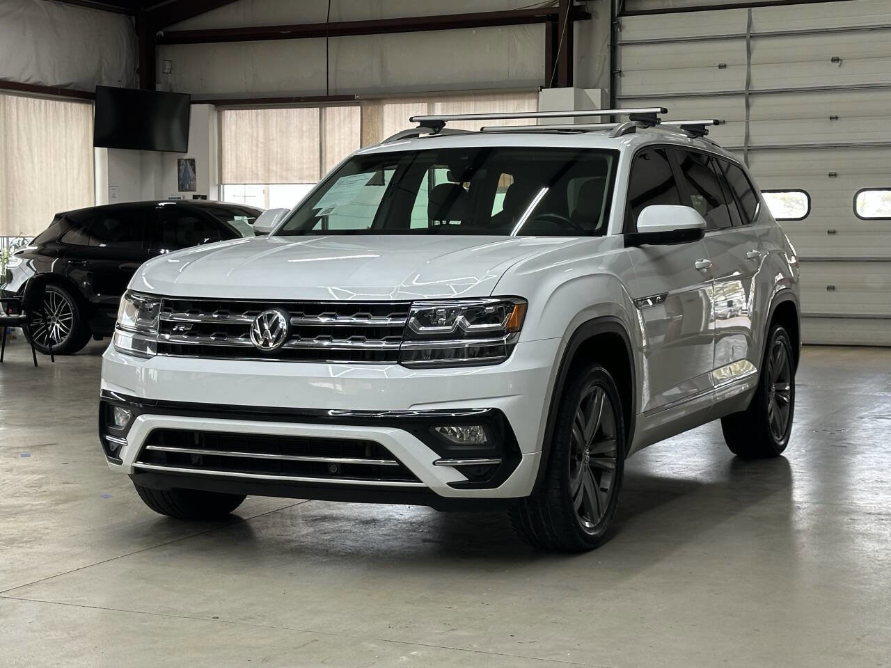 Used 2019 Volkswagen Atlas SEL R-Line image 5