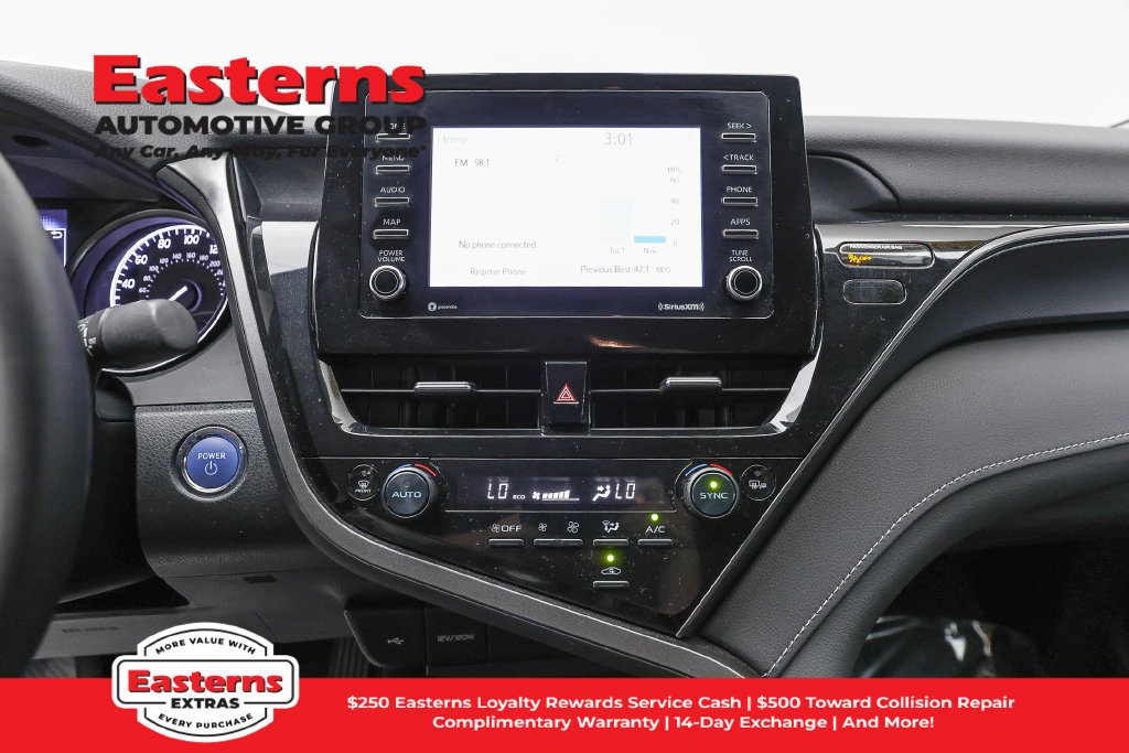 Used 2024 Toyota Camry SE FWD image 13