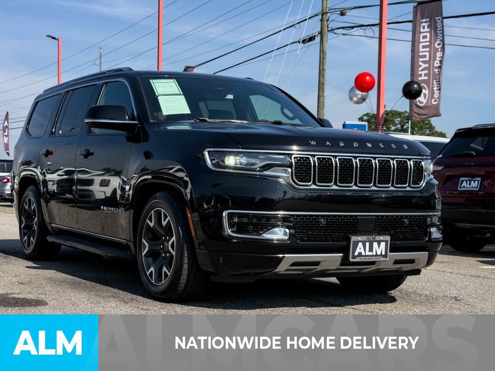 Used 2023 Jeep Wagoneer Series III w/ Preferred Equipment Group AWD/4WD image 4