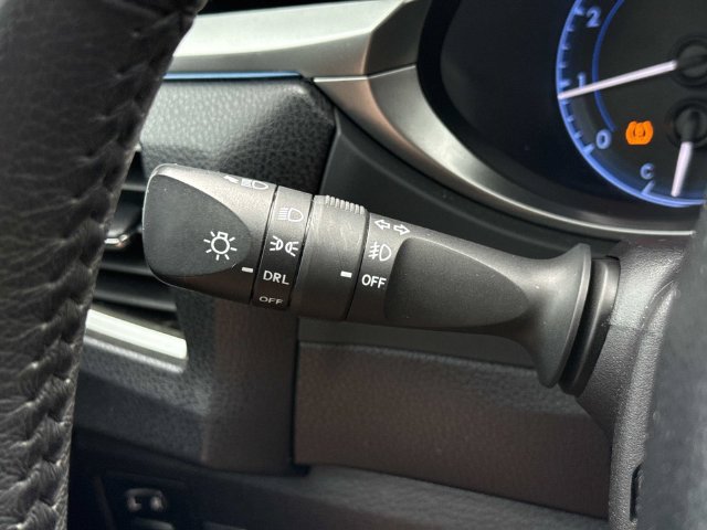 Used 2016 Toyota Corolla S Premium FWD image 27