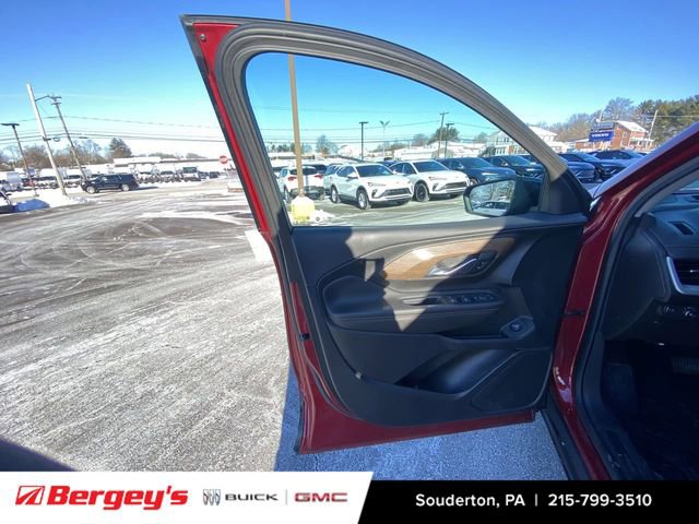 Used 2020 GMC Terrain SLE w/ Driver Convenience Package image 25