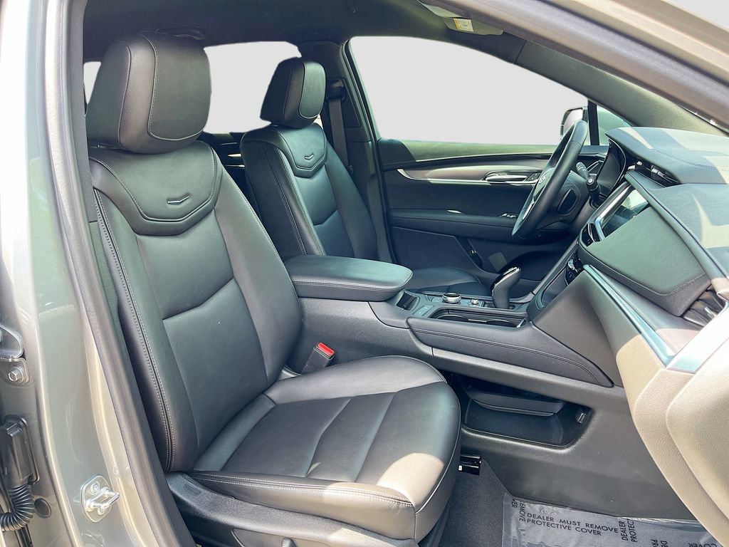 Certified 2024 Cadillac XT5 Luxury FWD image 35