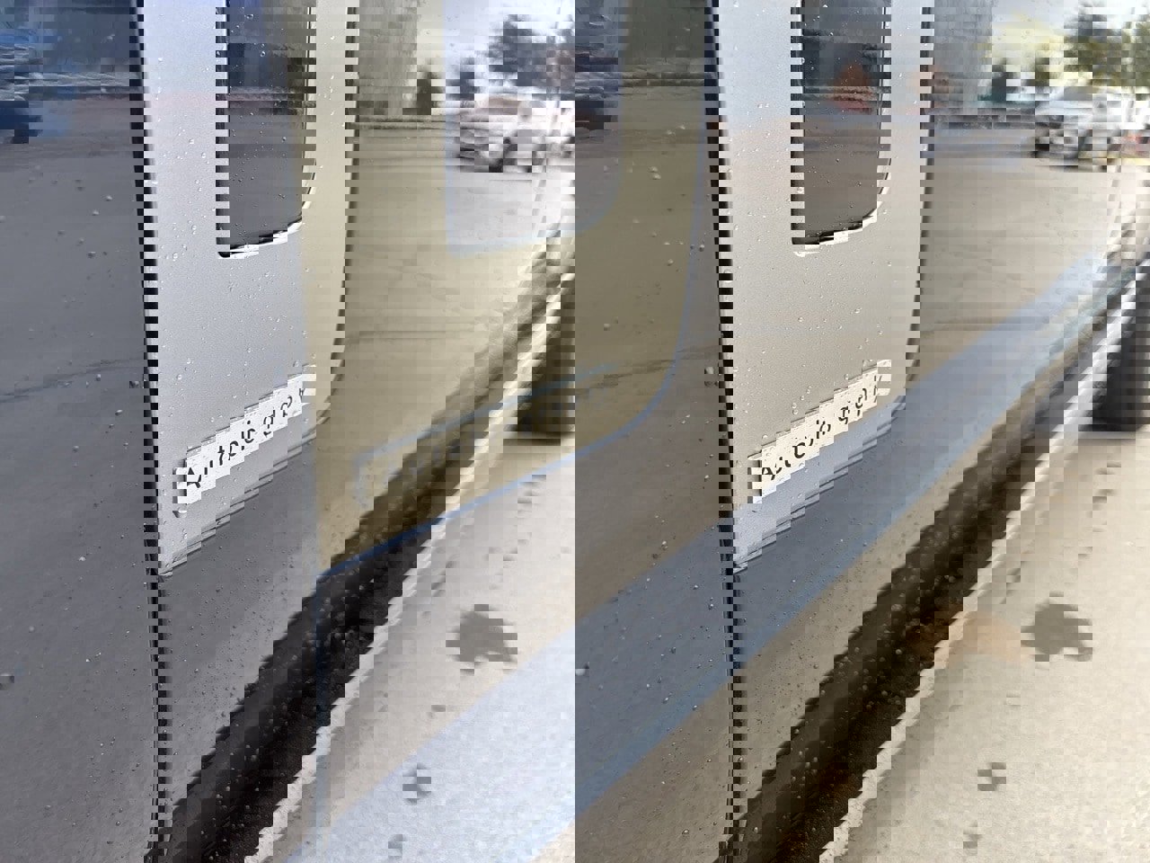 Used 2025 Land Rover Range Rover Long Wheelbase Autobiography image 8