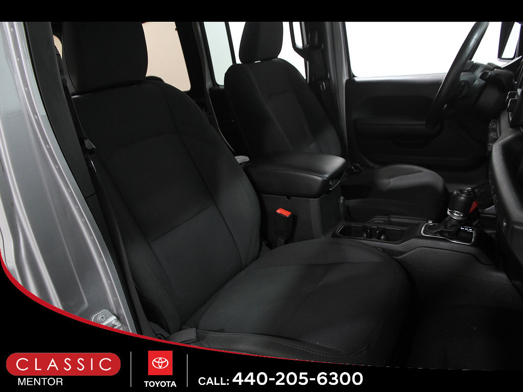 Used 2018 Jeep Wrangler Unlimited Sport S AWD/4WD image 16